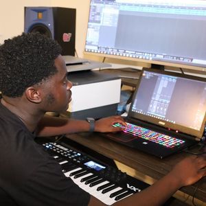 Meet your Posher, Eric